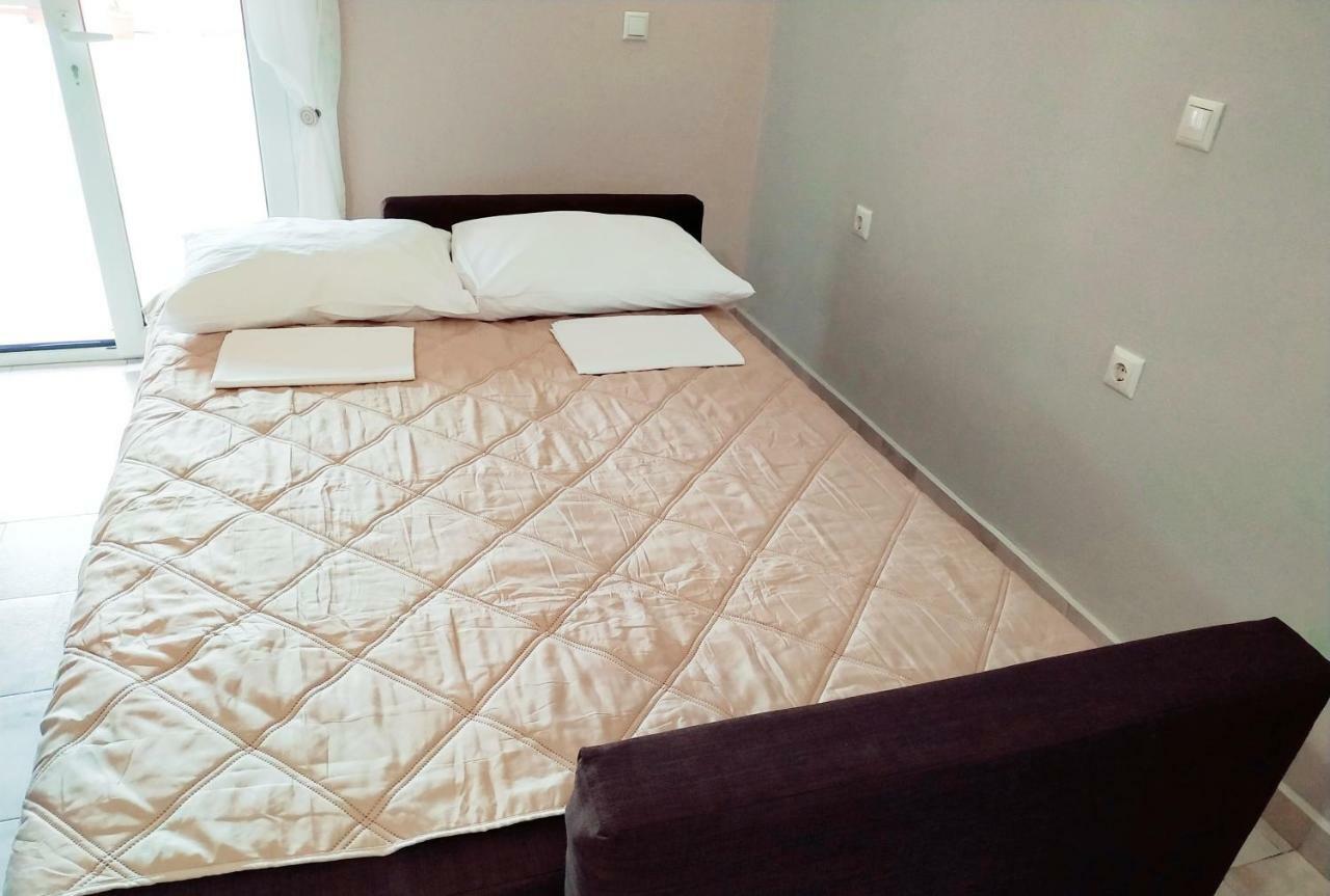 Amaryllis Boutique Apartments Moraitika Room photo